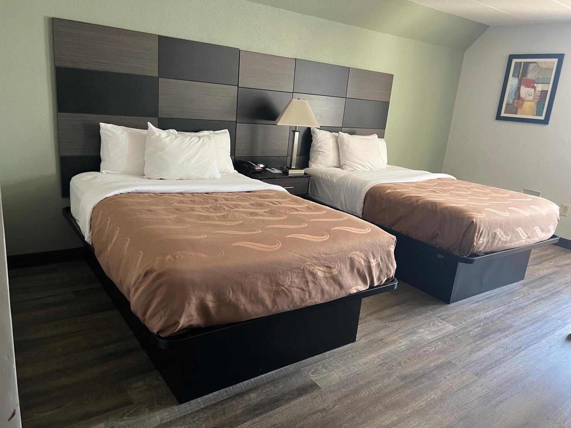 Quality & Hotel 2*
